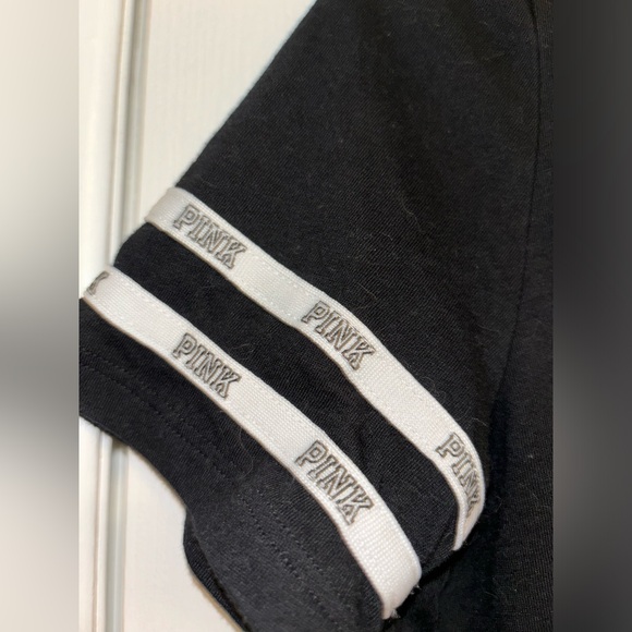 PINK VS • XS T-Shirt - Picture 4 of 6